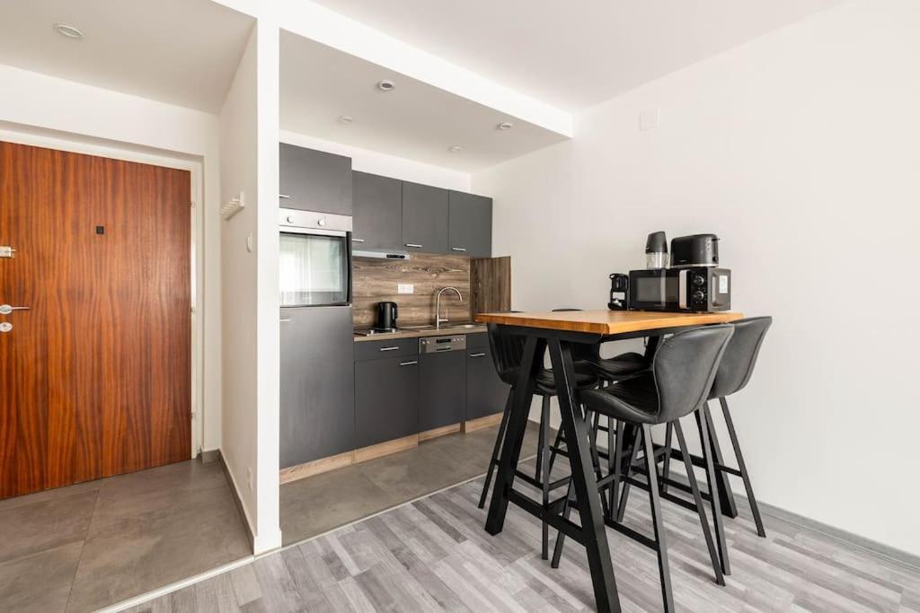 Cozy Renovated Apartment Close To Schoenbrunn Palace Vienna Esterno foto
