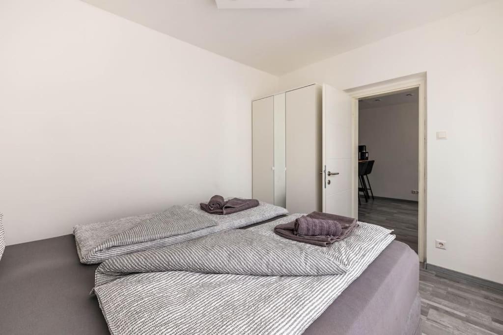 Cozy Renovated Apartment Close To Schoenbrunn Palace Vienna Esterno foto